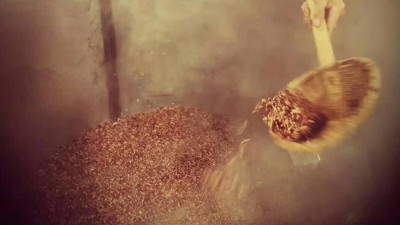 用全自動(dòng)釀酒設(shè)備怎樣才能釀出高端好酒，釀酒老師傅說(shuō)出實(shí)情！