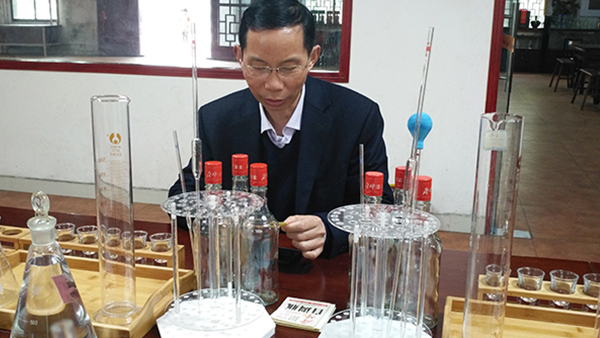 用釀酒蒸餾設(shè)備做酒，你不能不知道的白酒勾調(diào)基礎(chǔ)知識(shí)