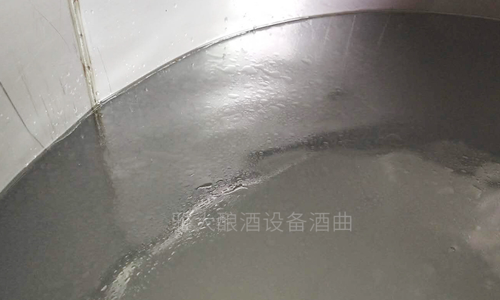 12-31酒頭酒尾有雜醇油，可用來(lái)復(fù)蒸