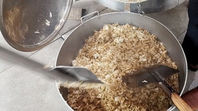 做百合酒什么樣的蒸酒設(shè)備好？百合清香型白酒釀酒技術(shù)培訓(xùn)！