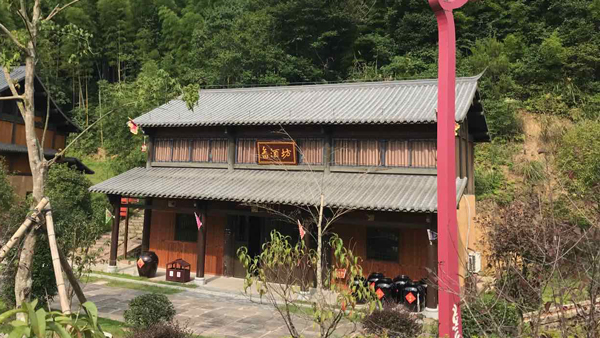 用白酒釀酒設(shè)備做酒時，環(huán)境因素對酒質(zhì)有哪些影響？