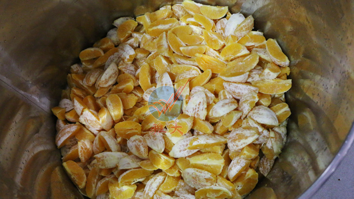2、橙子酒釀酒技術(shù)-去皮完成