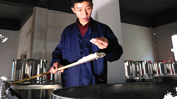 釀酒用生料釀酒設(shè)備做生料酒可行嗎？口感好不好？